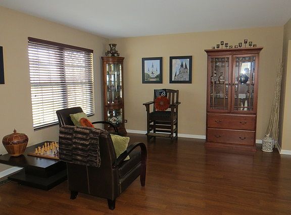 3rd image of 2609 Moutray Ln