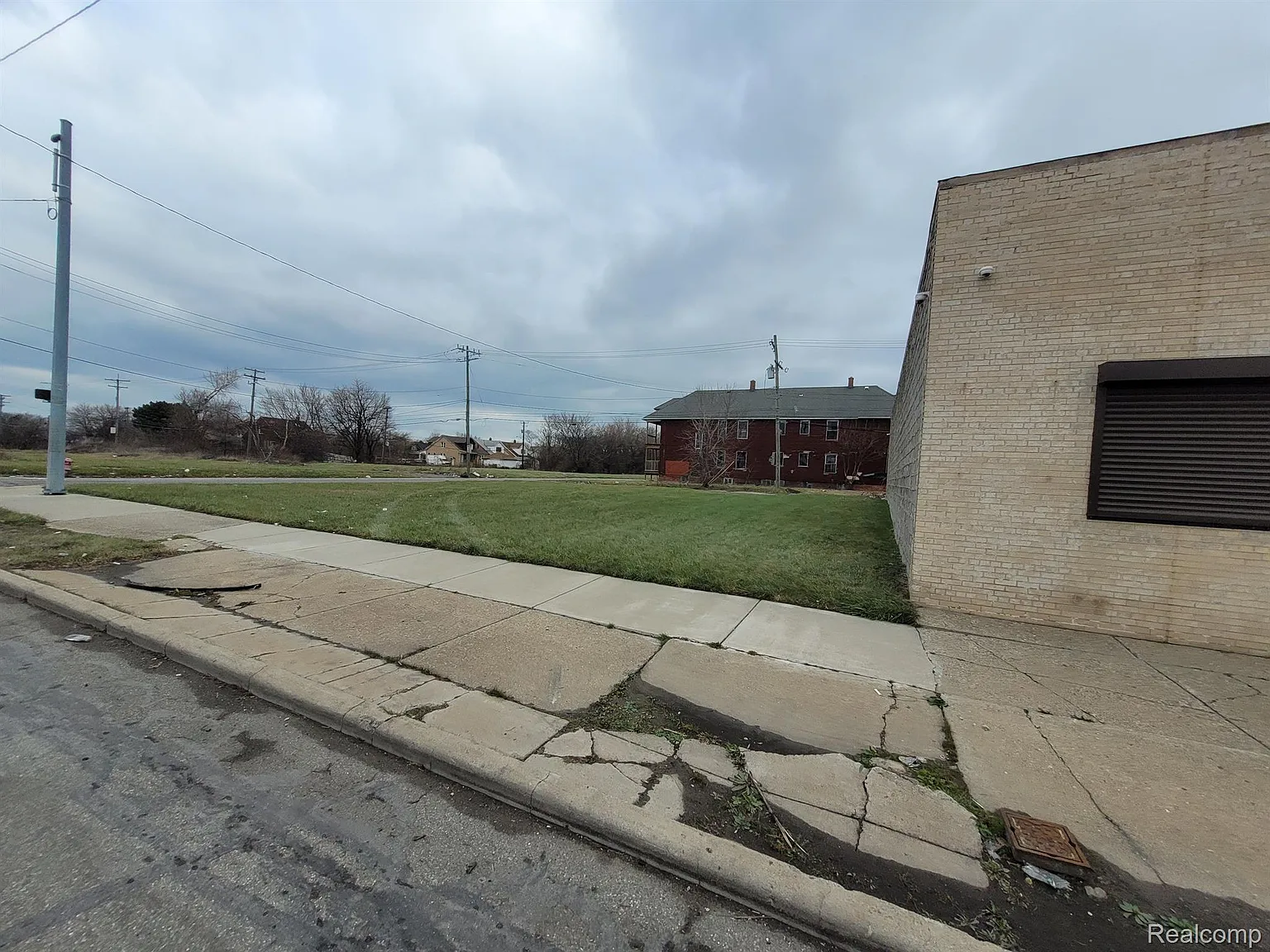 8840 Van Dyke St photo 1