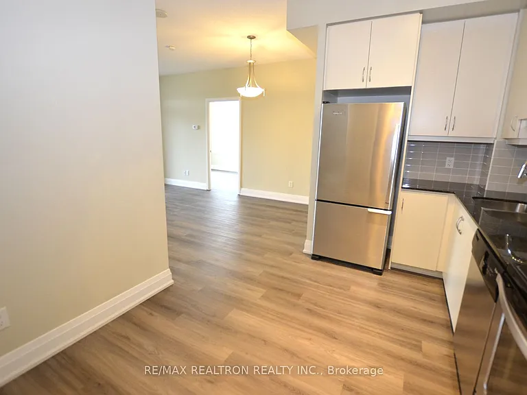 75 N Park Rd #302 — Photo 11