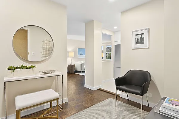 Sold by Compass | media 32