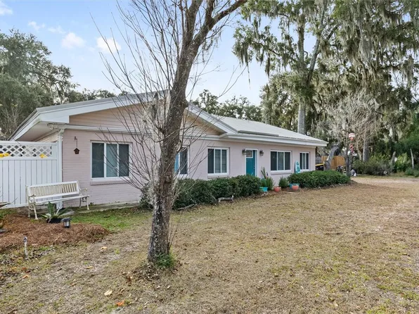 1214 Shell Point Rd NE, Townsend, GA 31331