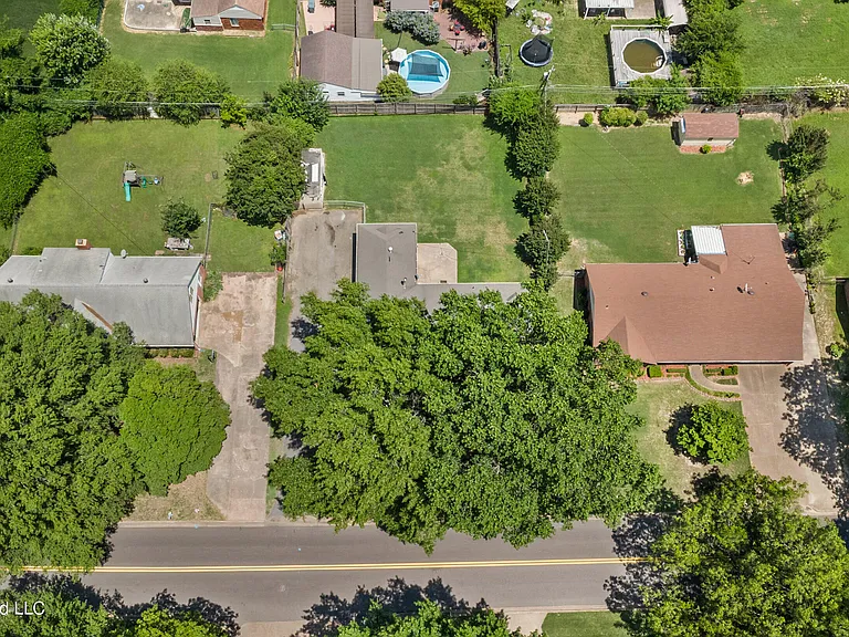 8846 Millbranch Rd — Photo 24