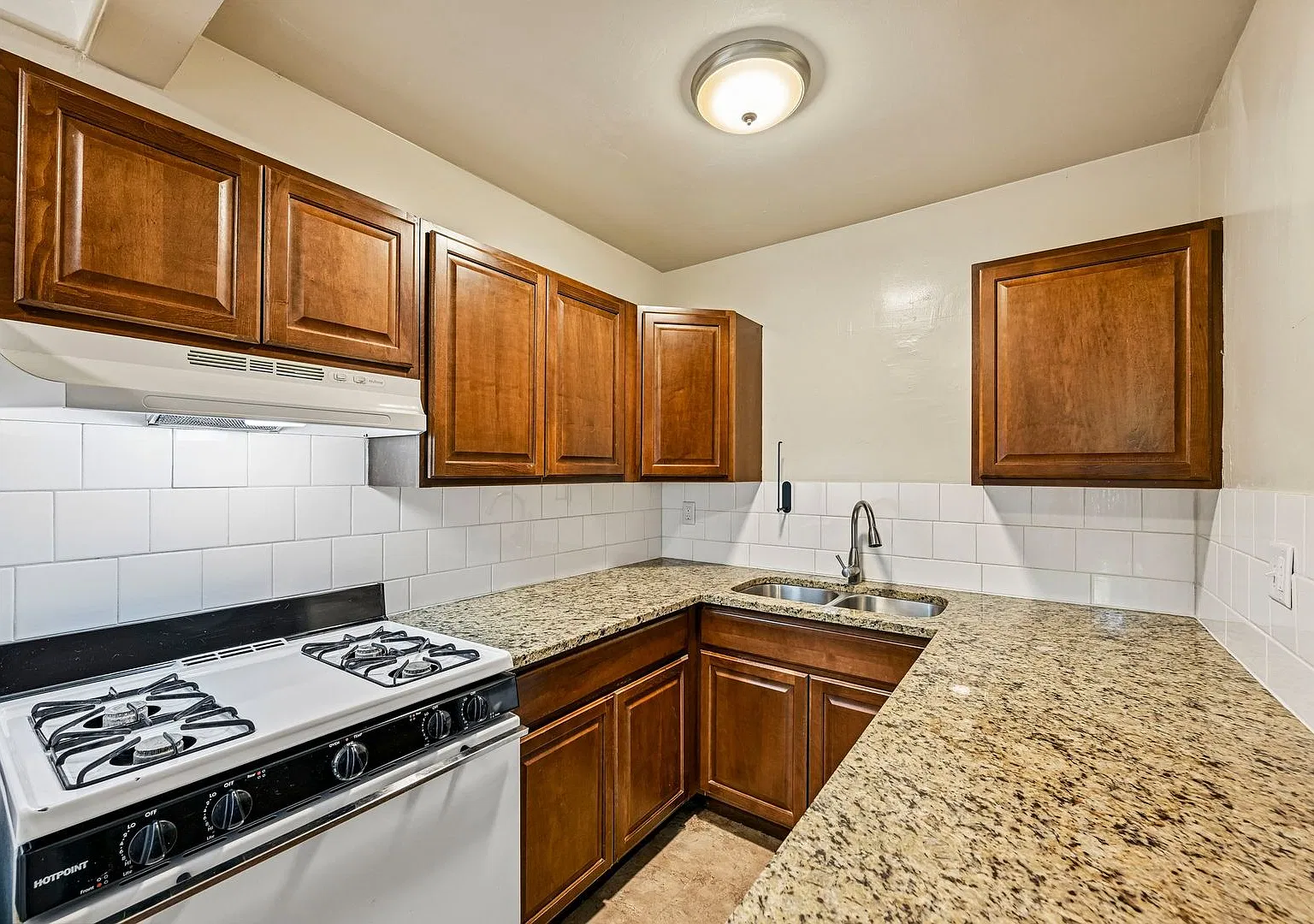 Leyden Street Apartments — Photo 1