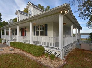 16 Gill Ln, Murray, KY 42071