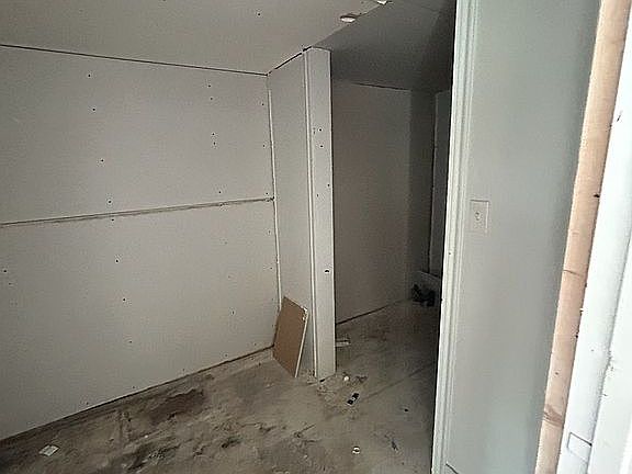 2nd image of 1727 Walnut St