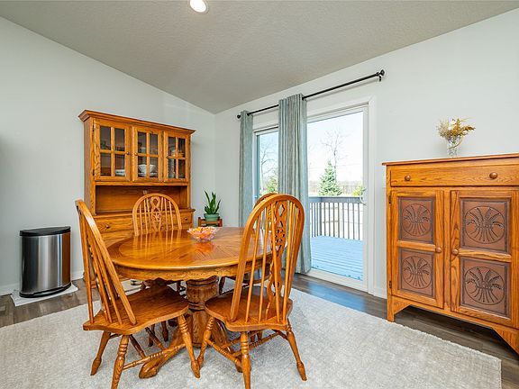 5th image of 2412 Whispering Ridge Dr