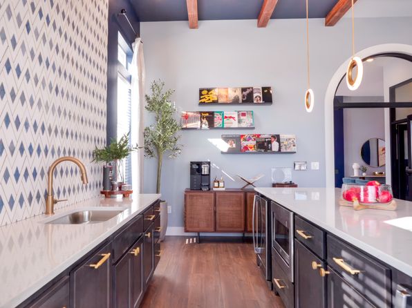 11 Taylor Dr #496-206