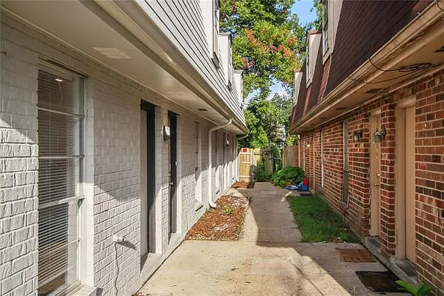 424 Deckbar Ave #D — Photo 15