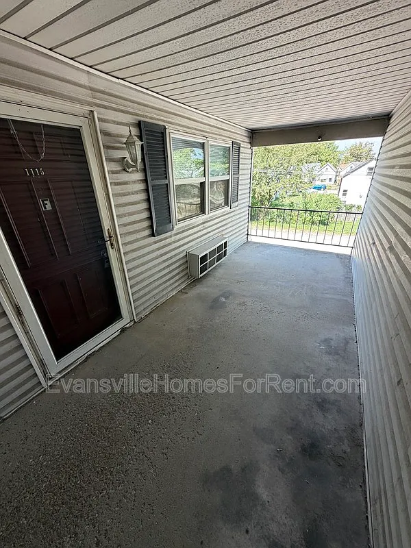1 bed, 1.0 bath, $650 — Photo 2