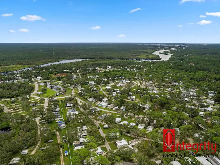 1300 N River Rd #R-63 — Photo 24