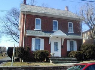27 W Walnut St, Souderton, PA 18964