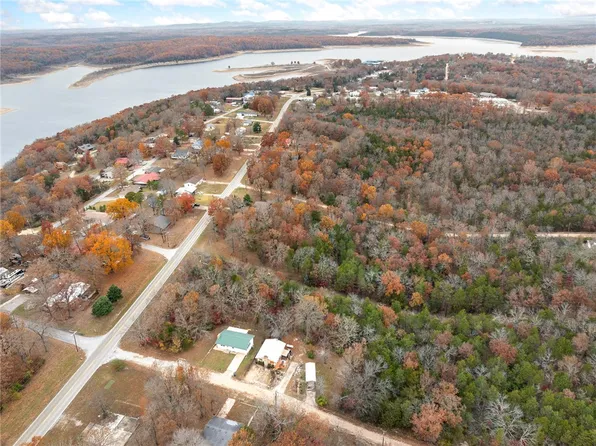 311 W Hazelwood Dr, Diamond City, AR 72644
