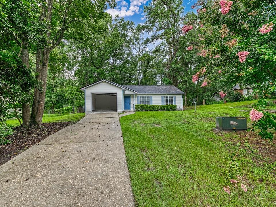 1st image of 5010 Leah Ln