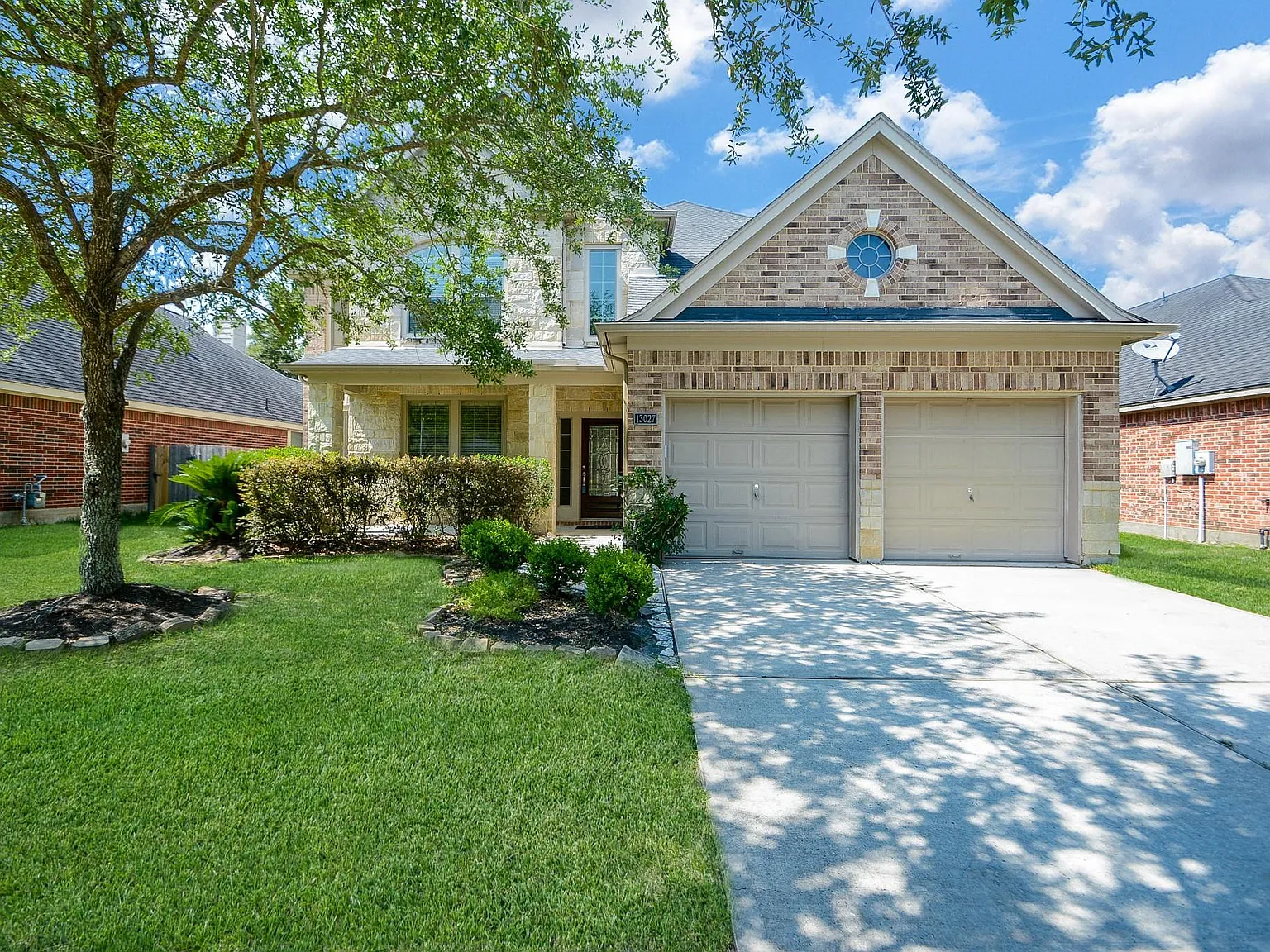 5 bed, 3.5 bath, 3668 sqft, $2,800 — Photo 2