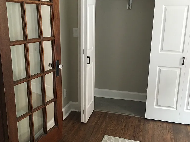 37 W Tompkins St #B — Photo 12