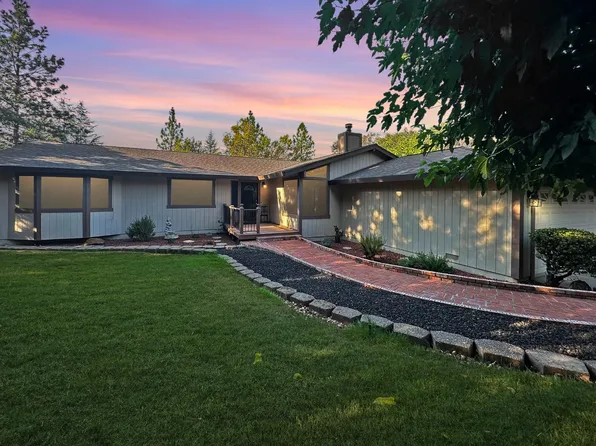 22510 Sunset Ridge Dr, Auburn, CA 95602