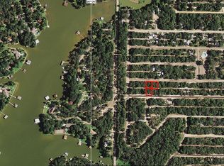 110 Woodside Dr, Mabank, TX 75156