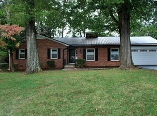 1319 7th St NW, Hickory, NC 28601