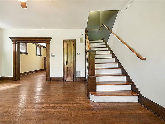 4th image of 310 S Aiken Ave