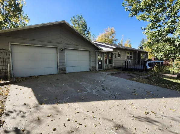 17052 15th St NE, Buxton, ND 58218