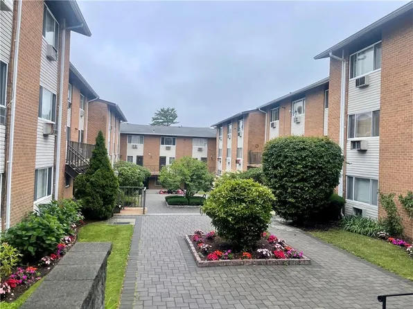 150 Glenwood Avenue #D2, Yonkers, NY 10703