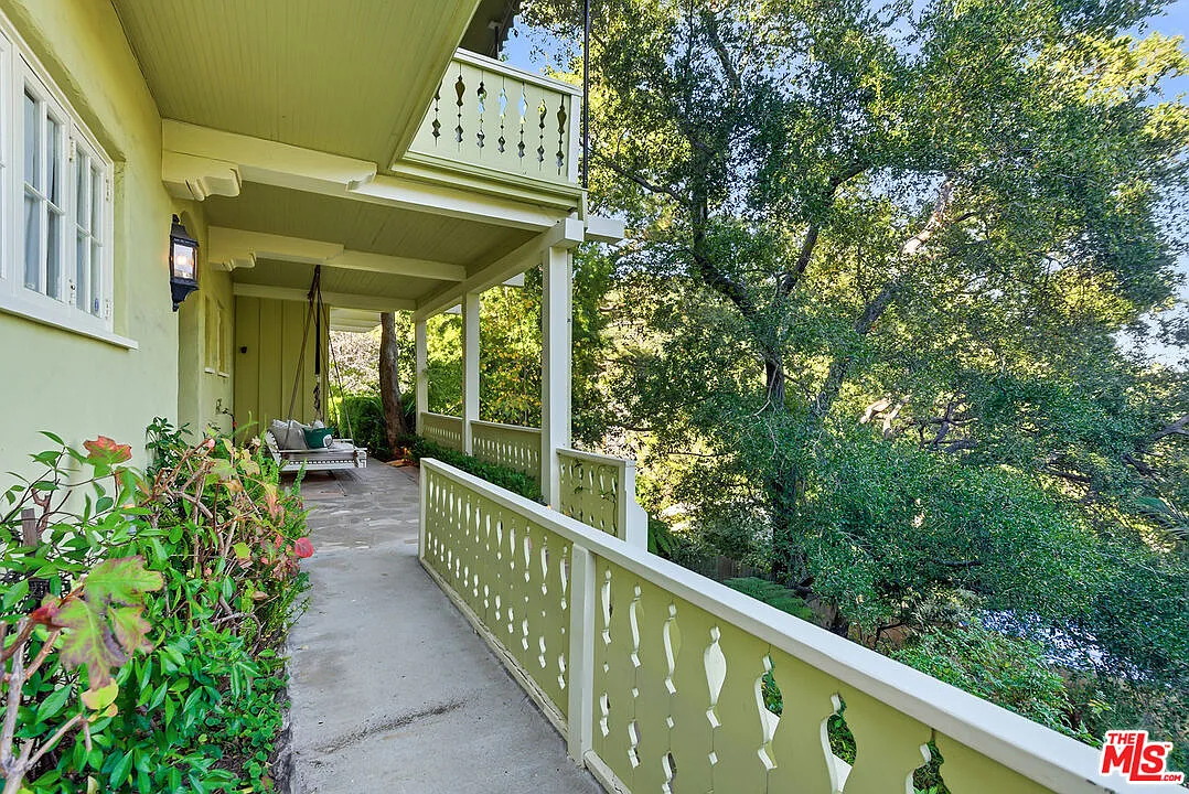5 bed, 4.5 bath, 2794 sqft, $25,000 — Photo 2
