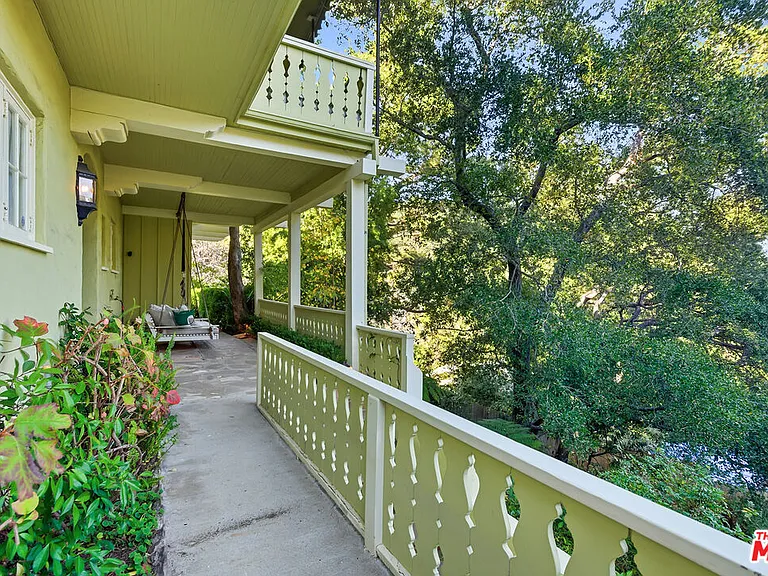 2049 Oakstone Way — Photo 2