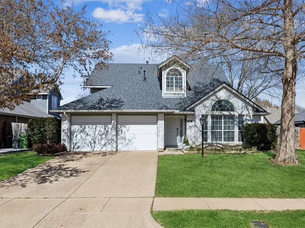 705 Timbercreek Dr, Hurst, TX 76053