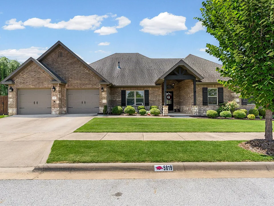 5819 W Cane Hill Dr