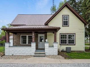 207 W Calhoun St, Claypool, IN 46510