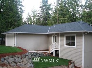 171 E Westlake Dr, Allyn, WA