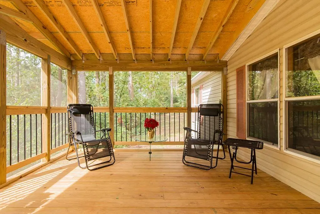 3 bed, 864 sqft, $1,500 — Photo 1