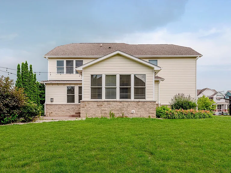 10264 Normandy Way — Photo 39