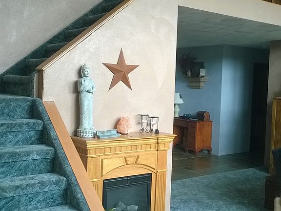 stairs to loft/bedroom  