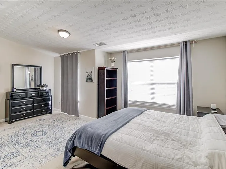 2230 Hawks Bluff Trl — Photo 15
