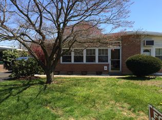 9313 Trout Rd, Philadelphia, PA 19115