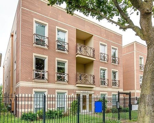 1st image of 6531 S Woodlawn Ave #2N
