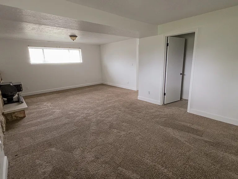 2222 E 6525 S — Photo 30