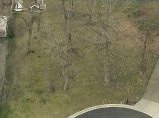 2511 Greentree Ln, Sandusky, OH 44870