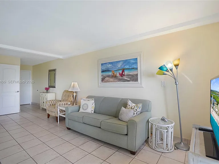 3215 N Ocean Dr #301 — Photo 9