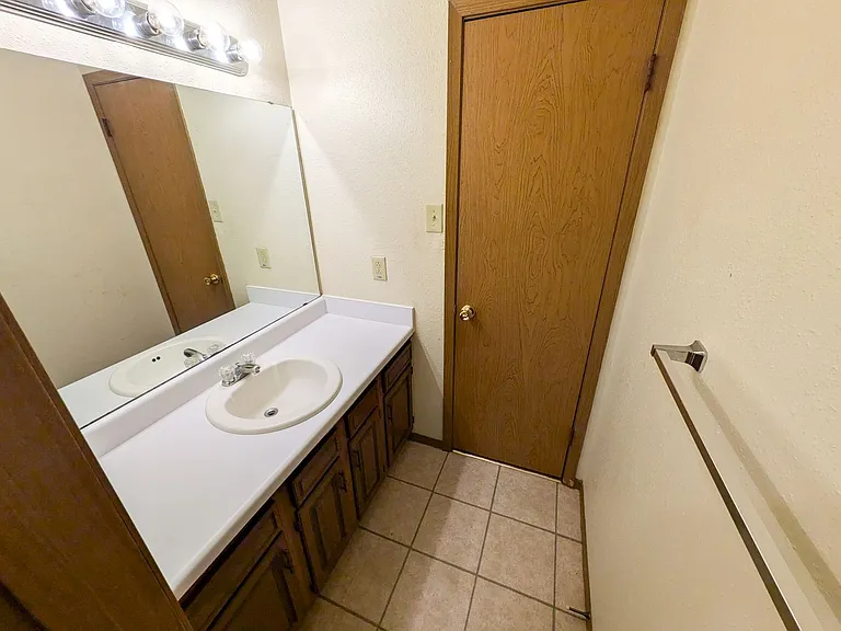 Laurel Square Townhomes — Photo 26