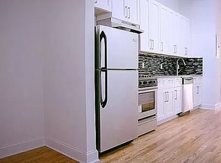 935 Metropolitan Ave APT 3R, Brooklyn, NY 11211