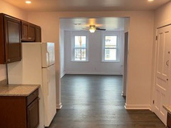 4th image of 3208 Brereton St APT 3