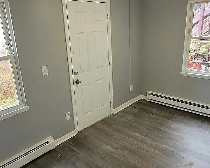 54 Johnston St #2 — Photo 7