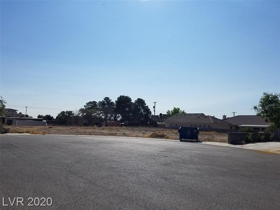 1st image of 5040 N Tioga Way
