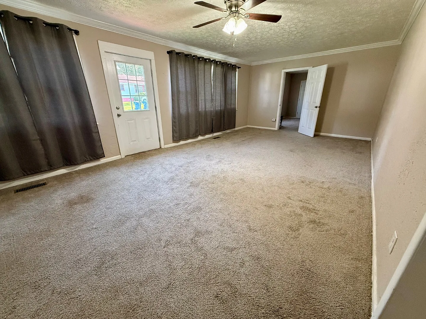 801 Mountain St NE - 801 Mountain Main House — Photo 1
