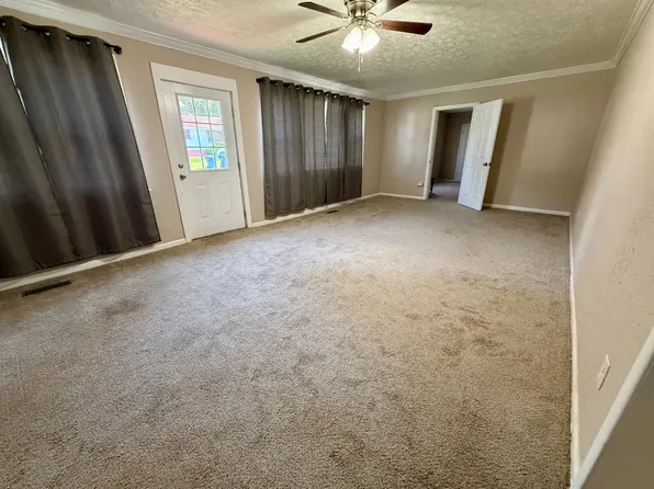 801 Mountain St NE #801, Jacksonville, AL 36265