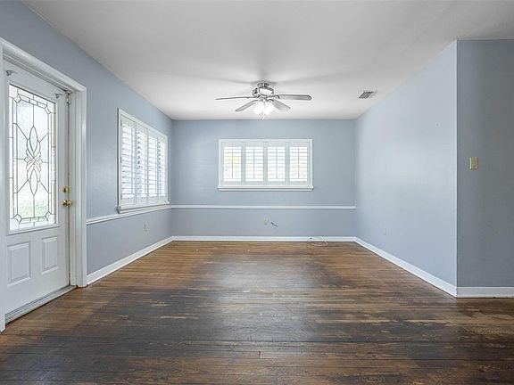 3rd image of 3306 W Fielder St