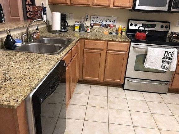 2nd image of 906 Private Road 3097