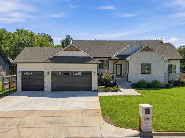 203 E River Birch St, Haysville, KS 67060